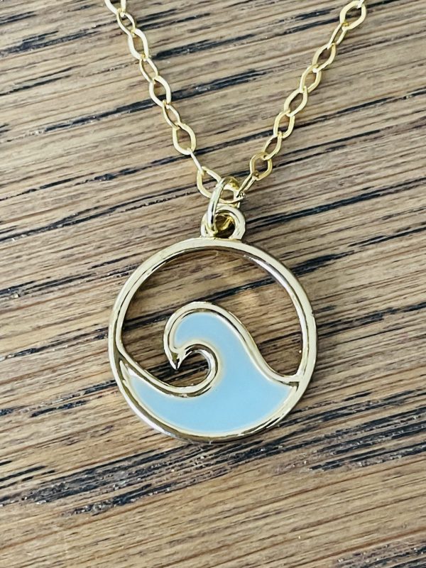 Wave resin necklace