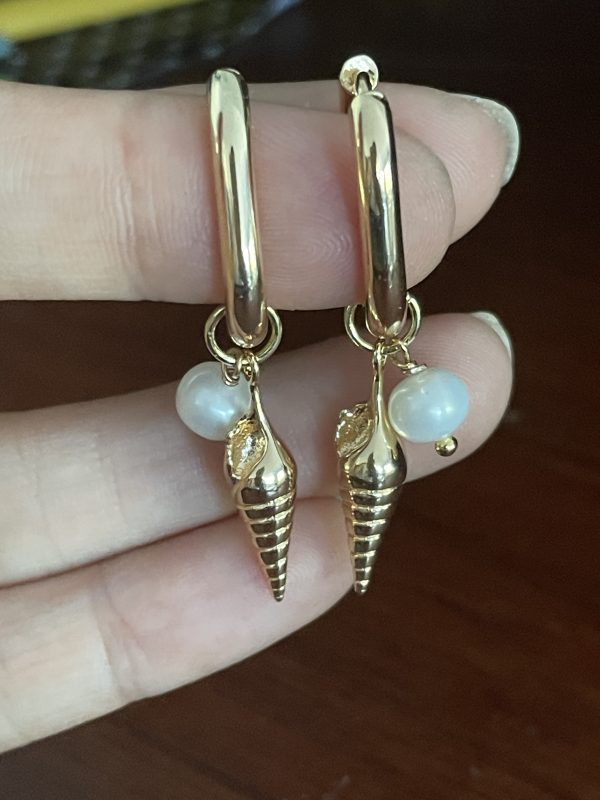 Medium hoops with pearls and sea shells