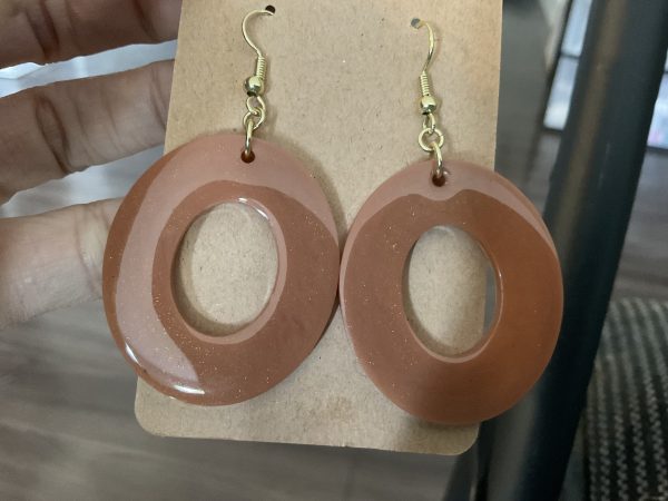 Oval resin earrings